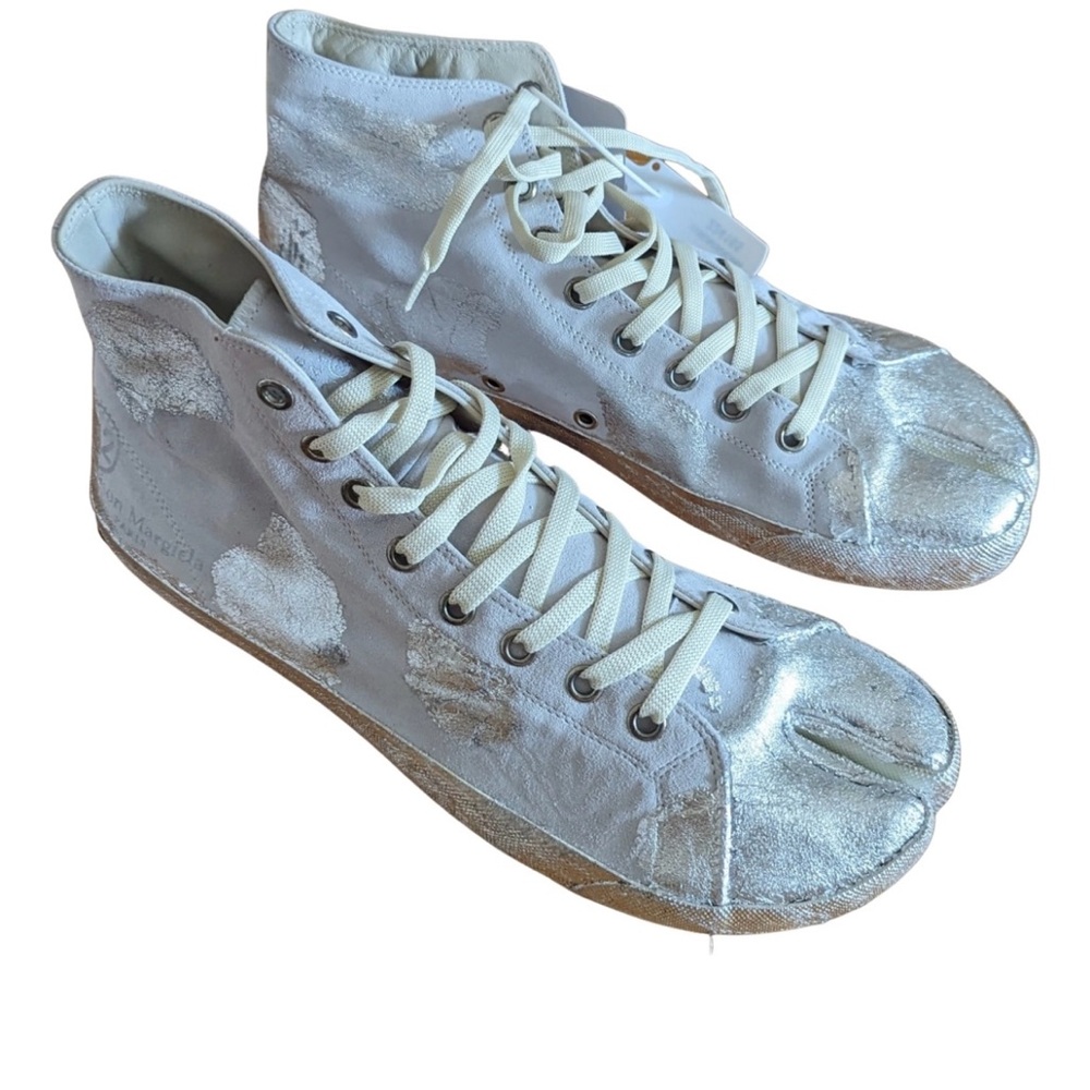 SS’22 Maison Margiela Silver Tabi Sneakers